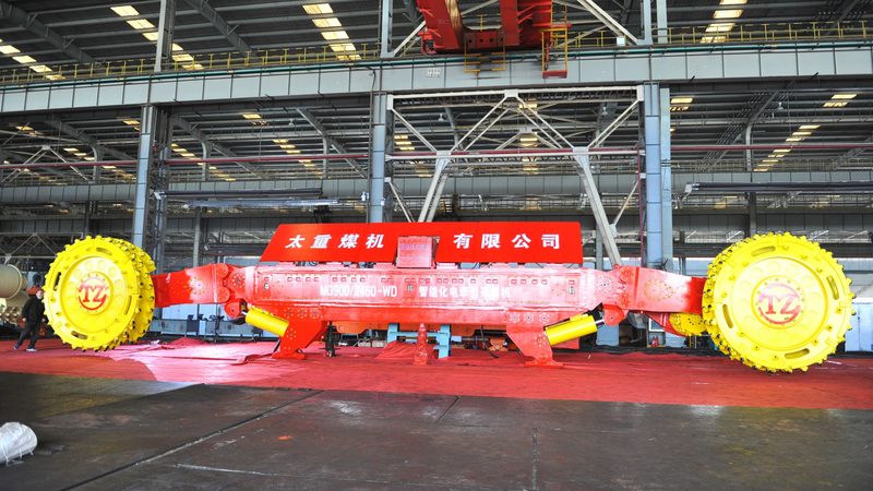 装载机液压油更换周期：标准与实际操作指南